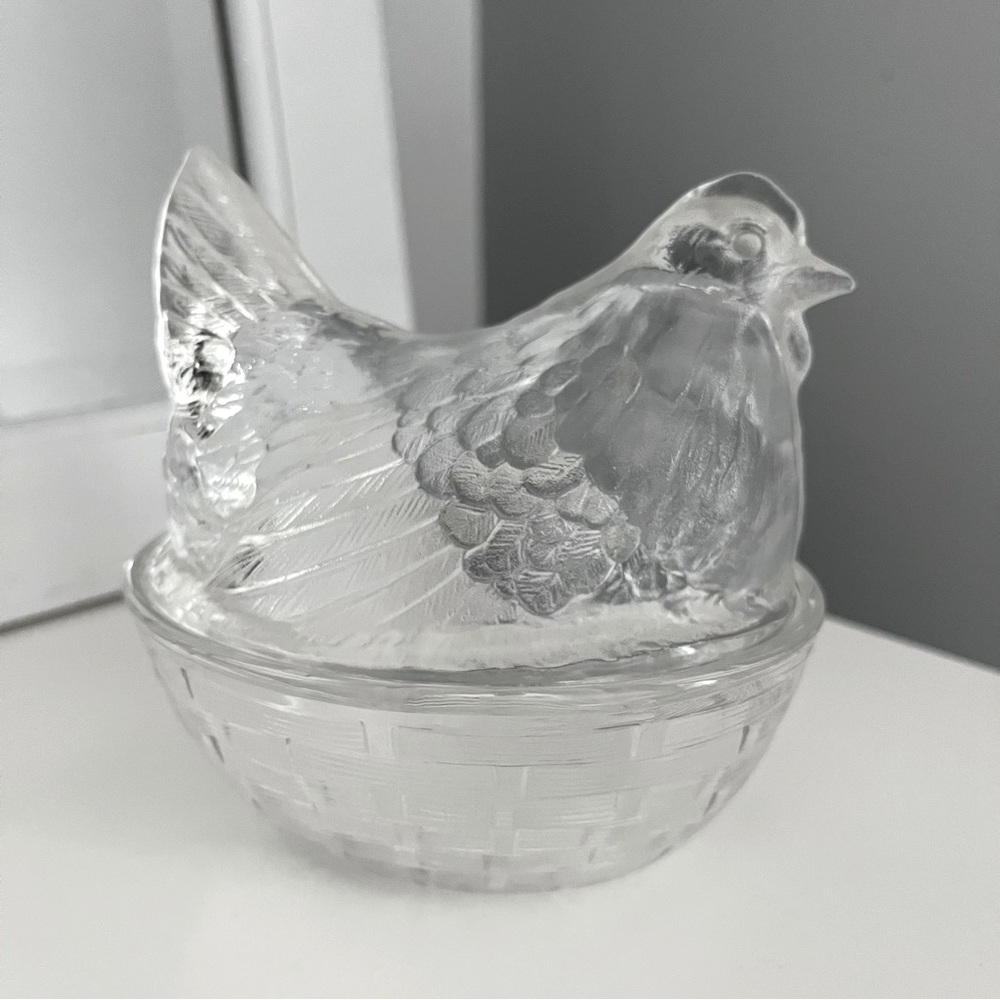 Vintage 2-Piece Hen on a Nest Clear Glass Chicken Dish with Lid